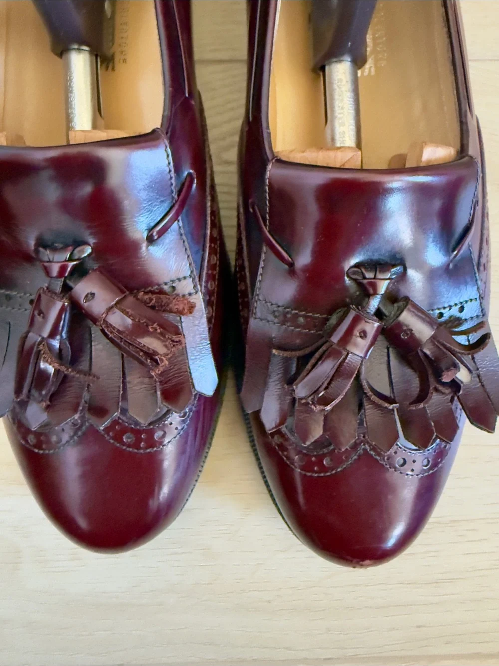 Salvatore Ferragamo Men's Dark Burgundy Tassel Loafers Lucas Bordeaux Size 8D